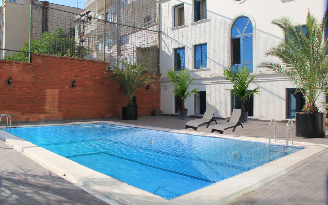 Euro Plaza Hotel
