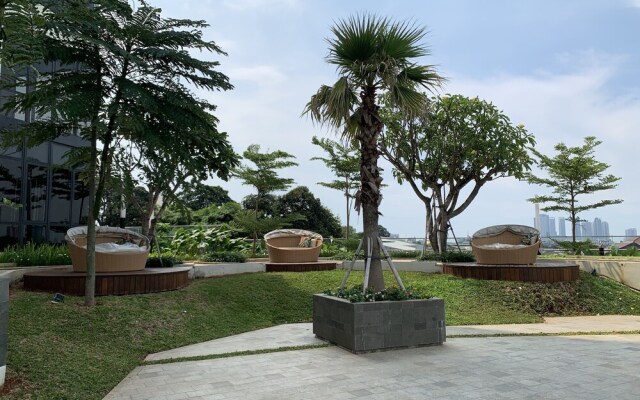 Nice and Spacious 2BR at Permata Hijau Suites Apartment