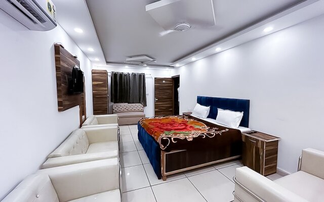 Roomshala Green High