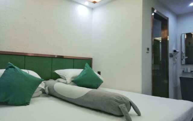 The Yuanjia Village Sky Hotel