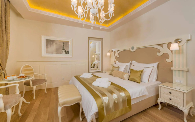 Piazza Heritage Hotel