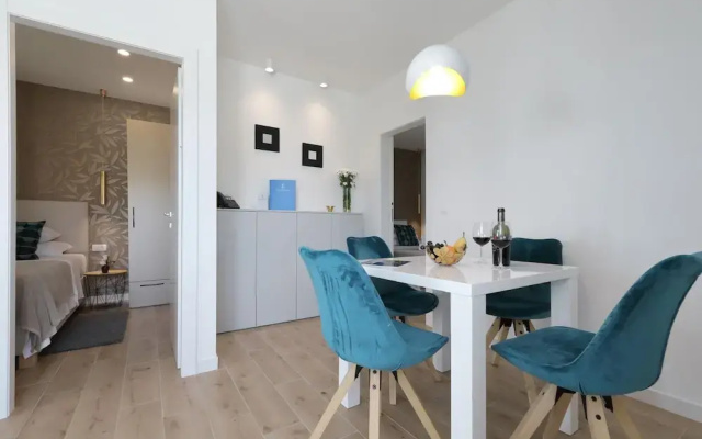 Apartment in Ugljan With Beach and Pool