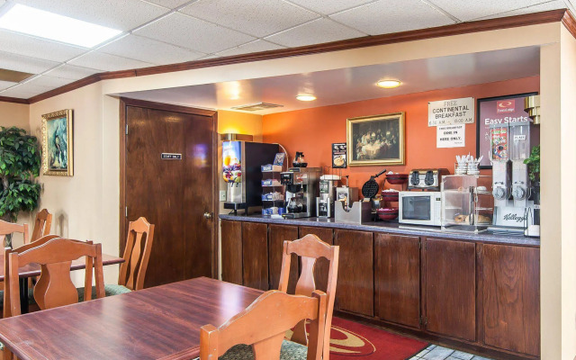 Econo Lodge Cleveland