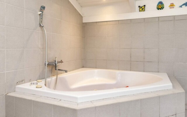 8 Person Holiday Home in Hals