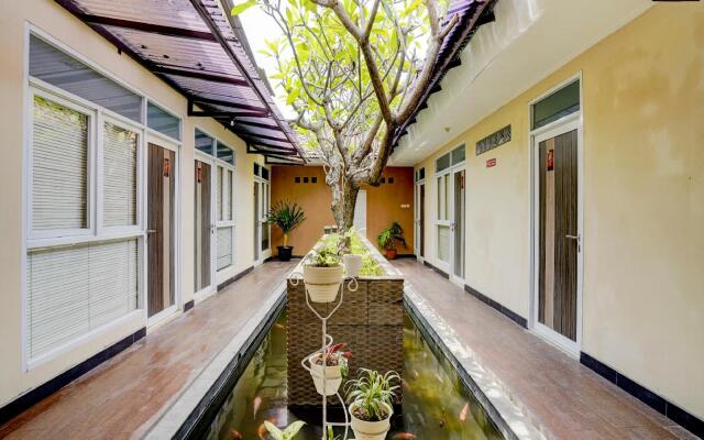 OYO 90140 Nginep Yuuk Guest House