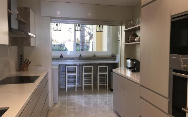 8841 - Grand Front Line Location – Heated Pool