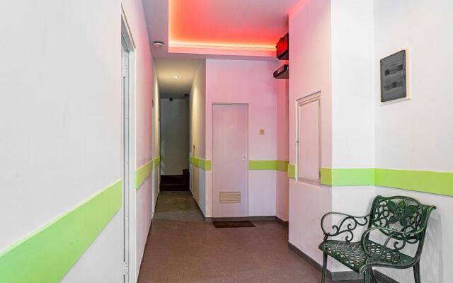 RedDoorz near Pecenongan 2