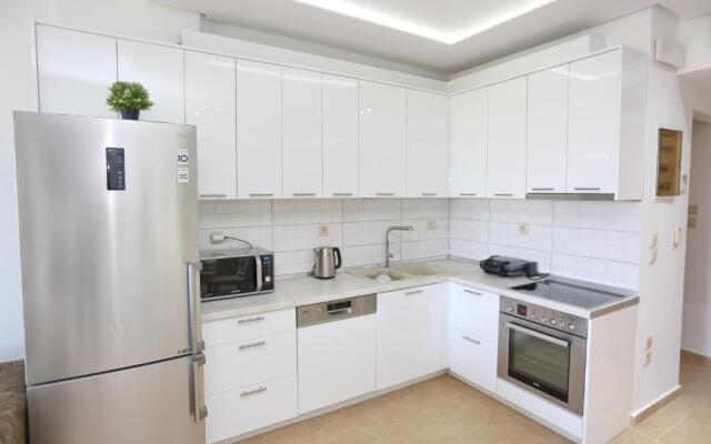 Villa The View - Beachfront, 5 Bedrooms, BBQ, View