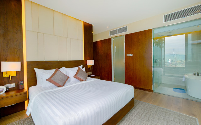 New Orient Hotel Danang