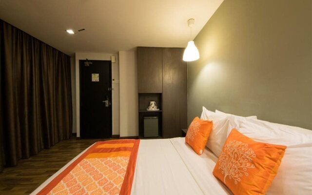 K Hotel by OYO Rooms