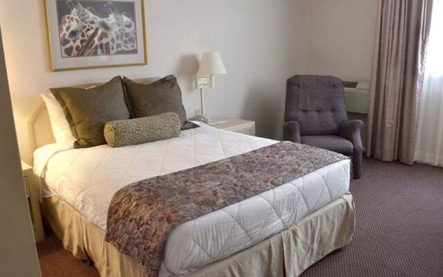 Safari Inn Downtown Boise