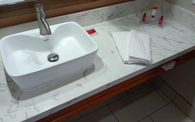 Americas Best Value Inn & Suites Alvin Houston