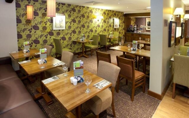 Premier Inn Inverness Centre - River Ness