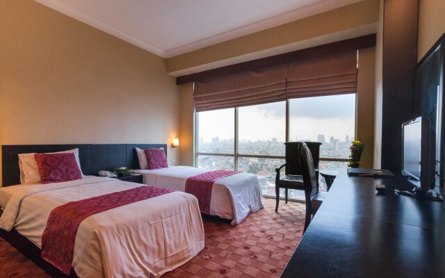 Twin Plaza Hotel