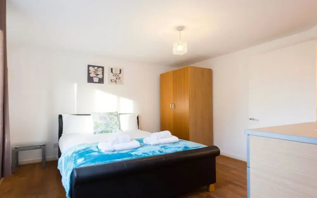 Platinum Apartments in Southwark 9992