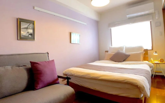 Luana Lea Karate Kaikan Mae