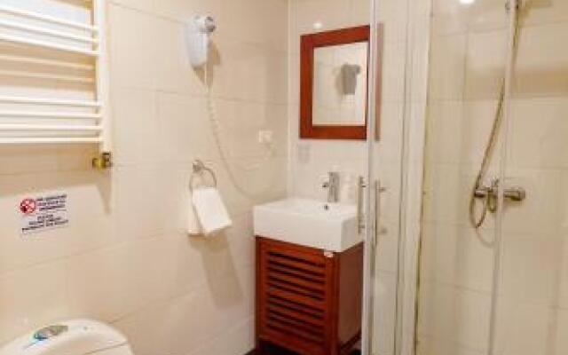 Apartamentos Entre Fronteras