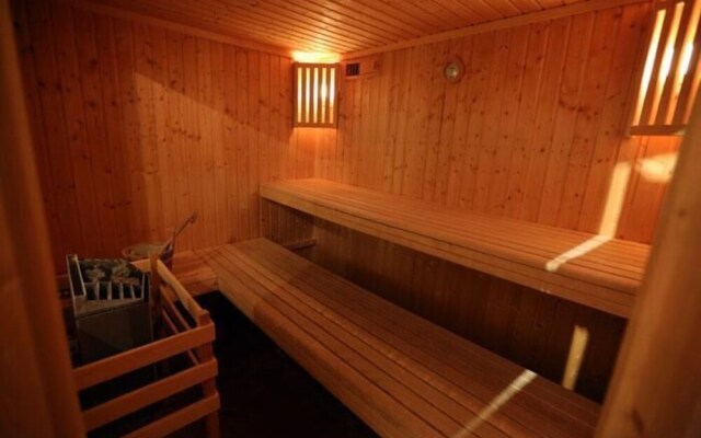 Fermes DU Planet N°4 : Chalet 12 Personnes / Chalet 12 People