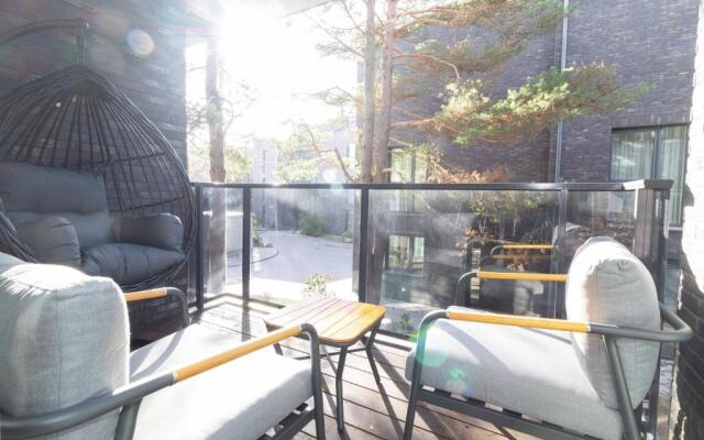 Magic Pines Apartment, By Cohost
