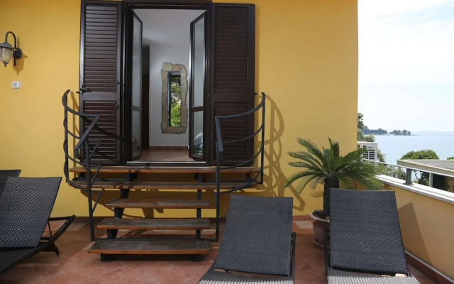 Rooms Figarola