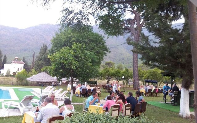 Maviay Hotel