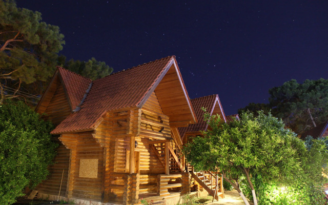 Woodline Hotel