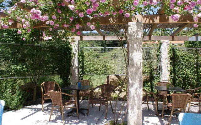 Spacious Holiday Home on Estate Near Covas