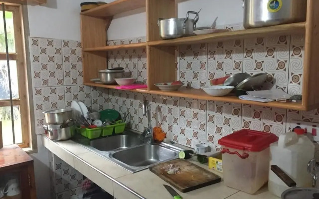 David Crater Homestay