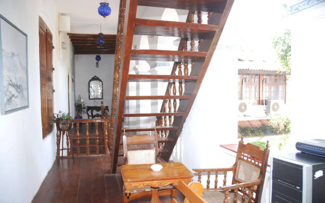 The Old Courtyard Hotel