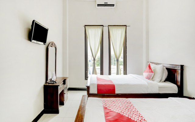 Hotel Warta Dua – Guest Rooms – Denpasar