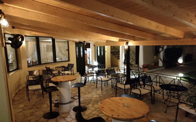 Elanthi Village Hotel