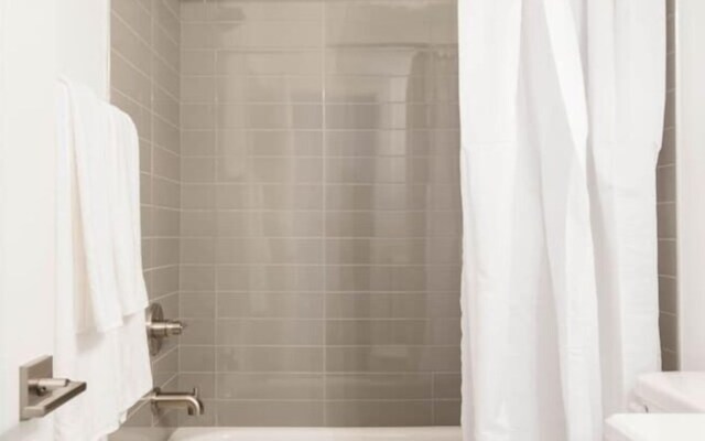 Amazing 4br/4ba Home in Nashville