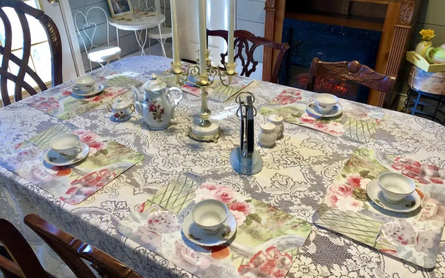 Holder House Rentals