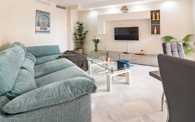 Bb.b5 - Spacious Apartment With Amazing View