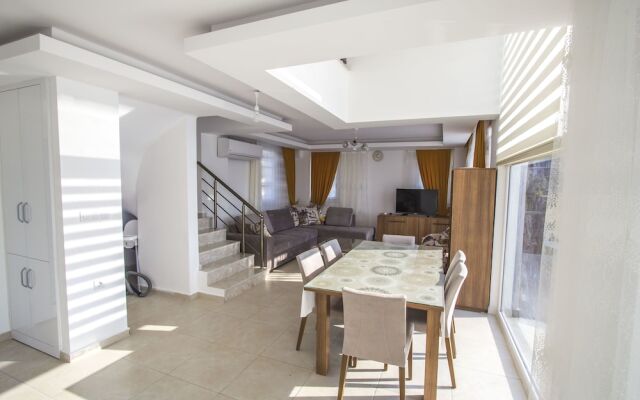 Villa Frezya by Villamnet