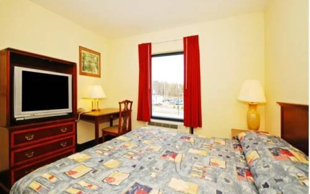 Amelia Inn & Suites