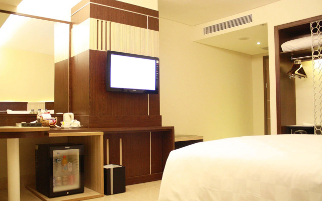 Claro Makassar