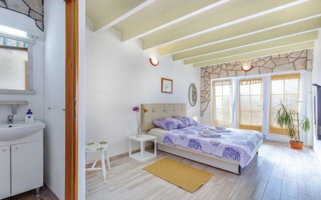 Awesome Home in Selce With Wifi and 3 Bedrooms