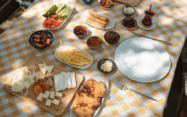 Lemon Garden Hotel Turkbuku