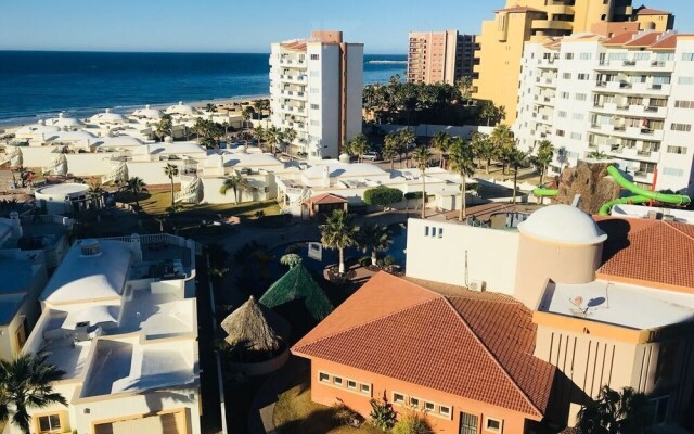 Grande 702- 1 Br Condo