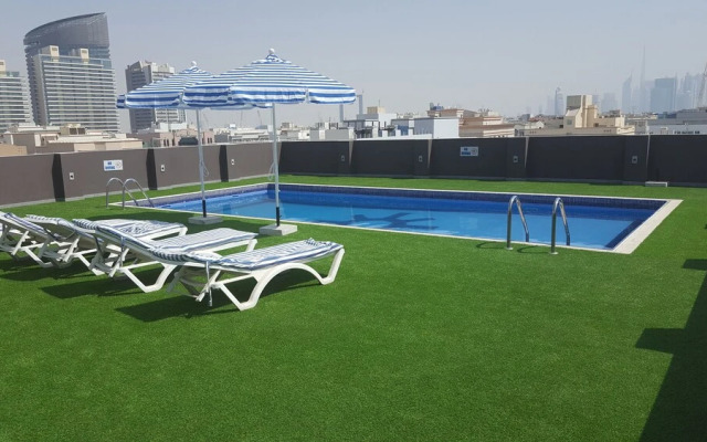 First Royal Hotel Apartment