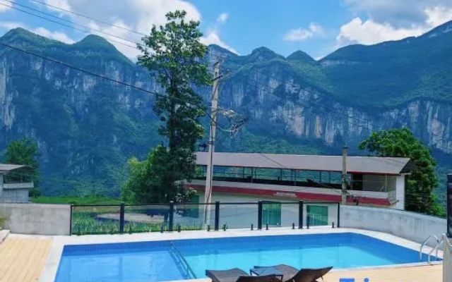 Junlan Yashè Cloud Retreat (Enshi Grand Canyon) — 2-star hotel in Enshi Prefecture