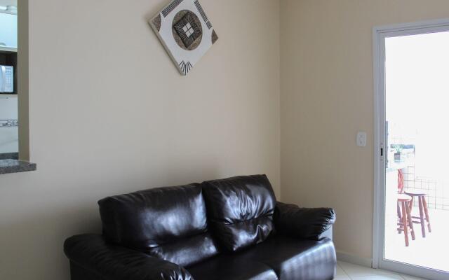 A011 - Apto com churrasqueira e 2 vagas de garagem