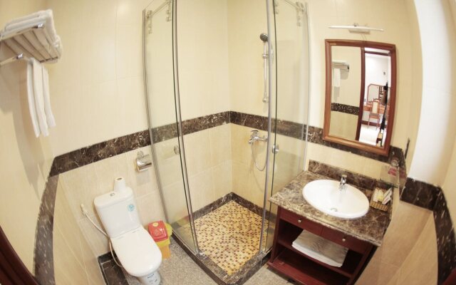 Lucky Hotel - Phu My Hung