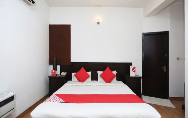 OYO 15401 Hotel Surana palace
