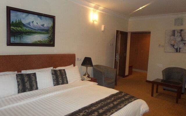 Pearl Gate Hotel