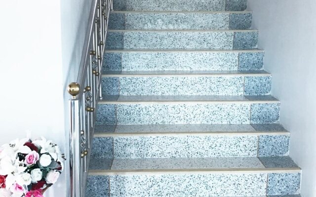 OYO 75394 Sakthong Grand Hotel