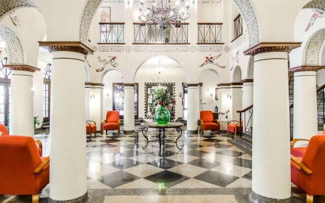 Hotel Seville