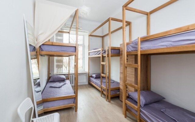 One bedroom. Luxery. 9 Kostelna str. Near Maidan