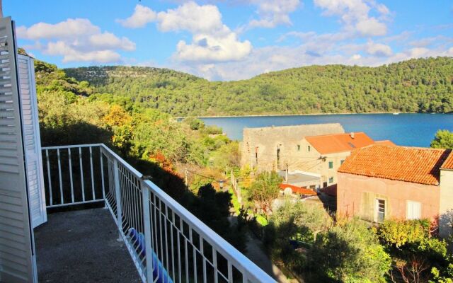 Apartments Nodilo